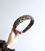 Opaska do włosów panterka – szeroka, elegancka, beżowo-brązowa