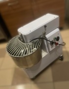 Mikser plenatarny dzierza do ciasta pizza