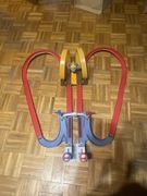 Tor wyścigowy Hot Wheels Mario Kart Forteca Bowsera HotWheels Mattel pętle