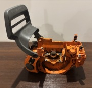 Oryginalny karter obudowa silnika Husqvarna 435 440 135 140