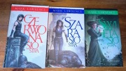 Czerwona siostra Mark Lawrence cykl Księga Przodka tomy 1-3