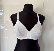 Nowy miękki i elastyczny biały biustonosz Sloggi 85A Bez fiszbin