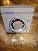 Regulator temperatury MAXTHERMO MC-17 MC-1701-11 Pt100 110/220VAC