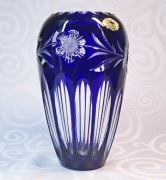 Wazon kryształowy kobaltowy F. Kisslinger Bleikristall – ręcznie szlifowany
