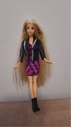 Barbie Mattel Rapunzel 0322HF2 action