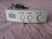 Panel frontowy z wyświetlaczem do retro komputera