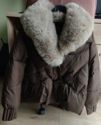 Kurtka zimowa z odpinanym kapturem 