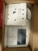 Sterownik przewodowy LG PREMTB101 powystawowy