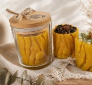 Świeca z wosku pszczelego z kamieniem naturalnym i drewnianym knotem (pień)