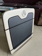 Półka pod laptopa Mercedes 