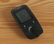 Glukometr Accu-Chek Active