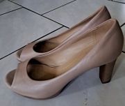 Buty  GEOX skòra, rozm. 40,  zaskakująco wygodne, nowe