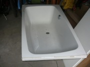używana wanna akrylowa 160cm z akcesoriami stan dobry