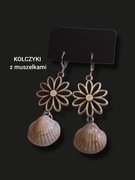 Kolczyki z muszelkami i kwiatami