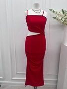 Sukienka prążkowana z wycięciem na boku 36 S 