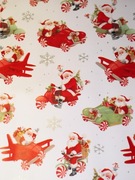 Papier do pakowania "Latający Mikołaj", 76,2 cm x 24,4 m