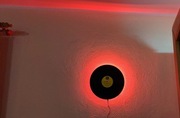 Lampa kinkiet z płyty winylowej 