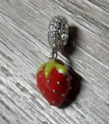 Pandora Charm Moments zawieszka truskawka