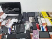 Zestaw GSM cześci  akcesoria  #16 telefony laptop