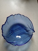 Kobaltowa misa, liść kapusty 