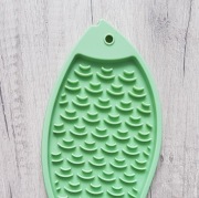 TRIXIE mata do lizania dla kota RYBA 28 cm