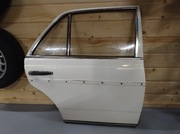 Drzwi tylne prawe Mercedes-Benz W123 beczka