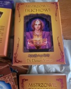 Mistrzowie duchowi Doreen Virtue z książką