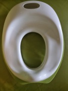 Nakładka dziecięca na sedes IKEA TOSSG z funkcją antypoślizgową