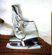 Łyżwy figurowe ze skóry ostre wkładka 28cm