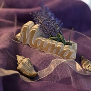 Dekoracja gipsowa napis MAMA 