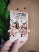 Drewniane breloki do kluczy z grawerem Plażowe Mopsy