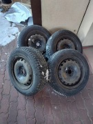 Felgi Renault Dacia 15 4x100 + opony zimowe Sava Eskimo 185/65R15 88T