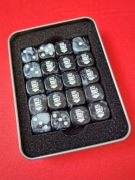 Iron hands perłowy wersja kostek do gry warhammer nieoficjalne 