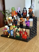 Stojak ekspozycyjny na 12 minifigurek Lego