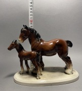 Porcelanowa figura koń źrebak Hertwig Niemcy  oryginał, kolekcjonerska #691