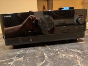 Amplituner YAMAHA RX-V4A