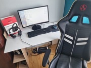Zestaw komputerowy + fotel gammingowy + biurko