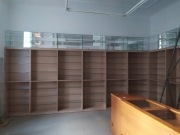 Regały po likwidacji sklepu