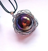 Duża tęczowa porcelanowa kula w aureoli, okazały wisior