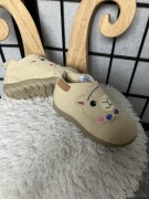 Kapcie r. 22, pony filc, ciepłe, beżowe 14 cm