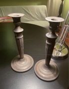 Dwa stare świeczniki 28 cm, produkcji indyjskiej, TALWAR