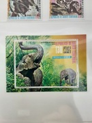 Gwinea Równikowa 1976   Mi blok 238  słoń  idealna pozycja