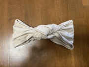Beżowa opaska na głowę supełek nowa 55-58 cm