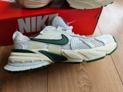 Buty Nike V2K RUN Białe Zielone Sportowe 38