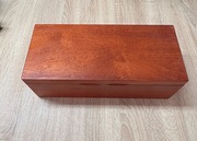 Duże drewniane pudełko kolekcjonerskie – kaseta na monety / kapsle 