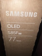 Karton na telewizor 77 cali