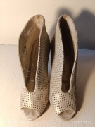 Botki skórzane CARINII