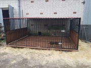 Klatki-boksy-kojce dla psiaków, pomieszczenie gosp