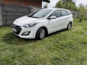 Hyundai i30 gaz hak holowniczy kamera opony zimowe 