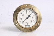 Stary mosiężny manometr Askania
